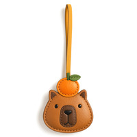 Fabricante de Dijes para Bolsos de Cuero, Dije Personalizado de Fresa de Cuero para Bolso