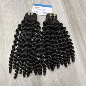 Vente en gros de cheveux bouclés vietnamiens Extensions de cheveux à cuticule alignée Paquets de cheveux bouclés de couleur naturelle - Product Image 4