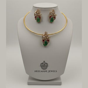 Parure de bijoux tendance de luxe en acier inoxydable pour femme, collier et boucles d'oreilles avec pendentif oiseau en zircon, plaqué or pour les occasions festives - Product Image 1