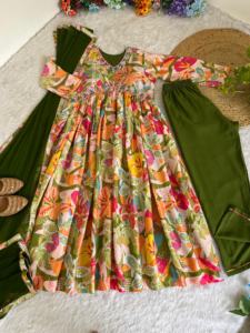 Presentando por New Special party wear Aliya cut Dresses Dupatta Pant - Product Image 2