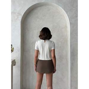 Blusa de Encaje Bordado para Mujer - Product Image 1