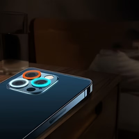 Couverture d'objectif d'appareil photo phosphorescente en verre trempé à effet lumineux automatique pour la nuit, prend en charge la personnalisation du logo OEM