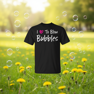 T-shirt per Coppie con Scritta 'I Love to Blow Bubbles for Her' - Idea Regalo Promozionale per Mogli e Fidanzate - Product Image 1