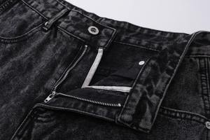 Venta al por mayor negro desgastado crudo bordado Vintage de lujo impreso en blanco rasgado Streetwear holgado Denim ácido lavado Jeans hombres pantalones cortos - Product Image 6