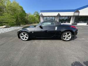 Nissan 350Z Roadster Touring 2009 / Disponible para la Venta con Bajo Kilometraje, Motor de Gasolina, Auto Usado en Excelentes Condiciones y Sin Accidentes - Product Image 4