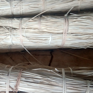 Núcleo de ratán para la fabricación de muebles \ Bastón natural Premium, ecológico, suministro a granel - Product Image 1