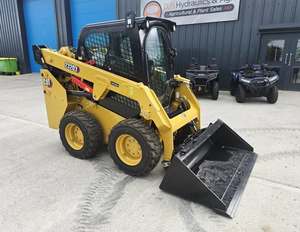Cargadoras de dirección deslizante CAT 232D3 en excelentes condiciones, precio de fábrica, alta eficiencia, disponibles y listas para trabajar, tipo diésel con orugas. - Product Image 1