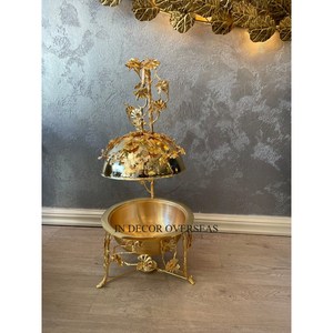 Último patrón de llegada de vidrio transparente y chapado en oro de alta calidad Metal de calidad superior hecho Hotel y restaurante plato de frotamiento de lujo - Product Image 4