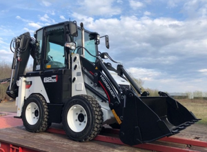 Chargeuse-pelleteuse Hidromek 62ss de 4 tonnes, structure haute stabilité, utilisée, à vendre à prix avantageux - Product Image 4