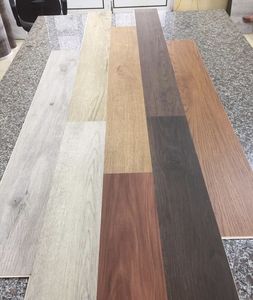 Suelo Vinílico SPC de PVC Rígido Impermeable de 4mm 5mm 6mm 8mm con Núcleo Seco y IXPE, Fabricante Vietnamita - Product Image 1