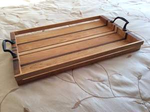 Bandeja para servir rectangular de madera de diseño rústico, tamaño estándar de acabado Natural para el hogar y la boda, bandeja para servir comida hecha a mano - Product Image 4