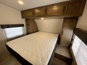 RV USADO F-O-R-E-S-T R-I-V-E-R- VEN-G-E-A-N-CE ROGUE 26VKS MODELO 2022 Listo para la Venta - Product Image 2
