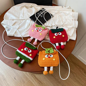 Muñeca de ganchillo de algodón roja mediana, diseño de sandía, estilo caricatura, hecha a mano, tejida, de moda, ecológica, portátil, magnética para mujer - Product Image 4