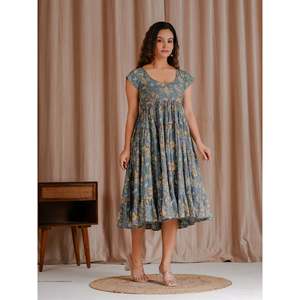 ชุดเดรสผ้าฝ้ายมัลมัลสีเทาพิมพ์ลายบล็อกด้วยมือ สไตล์โบโฮ ไซส์เดียว XS ระบายอากาศได้ดี ดีไซน์สั่งทำได้ ชุดลำลอง ชุดออกงานไซส์พลัส ผ้าธรรมชาติ - Product Image 5