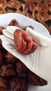 Kaki doux séché authentique du Vietnam fabriqué à partir de fruits frais mûrs, parfait pour l'exportation, la vente en gros et l'application alimentaire - Product Image 4