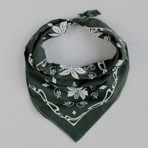 Pañuelos Cuadrados para la Cabeza, Bufandas de Moda para Mujer, Hechas a Mano, Diseño Personalizado con Logotipo, Bufanda para Exteriores, Cuatro Estaciones, Venta al por Mayor en Delhi - Product Image 3