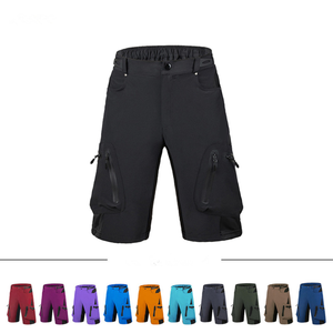 Short cargo confortable à taille élastique pour hommes Short de plage personnalisé en molleton de polyester avec poches latérales Décoration à motif solide - Product Image 6