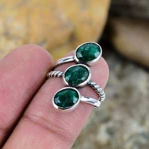 Anillo de Plata de Ley 925 Eternity Vermeil hecho a mano, diseño clásico único con ajuste de bisel de piedras preciosas Esmeralda natural - Product Image 6