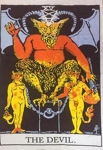 Tapiz de Algodón con Diseño de Cartas del Tarot, El Diablo, Decoración de Pared Pequeña para el Hogar, Hermoso Tapiz de Cartas del Tarot por Indian Consigners - Product Image 5