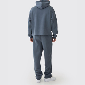 Conjunto de chándal personalizado para hombre, estilo Streetwear con logotipo bordado, diseño de bloque de color para correr, gimnasio y marca - Product Image 3