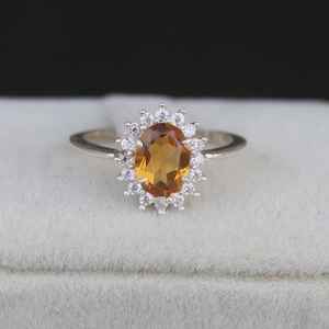 Anillo de Plata de Ley con Citrino Ovalado, Joyería de Piedra Natalicia de Noviembre, Hecho a Mano, Elegante Regalo para Mujer, Diseño Bohemio - Product Image 3
