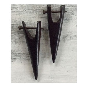 Boucles d'oreilles noires de créateurs populaires faites à la main bijoux de mode pour femmes boucles d'oreilles de mariage en bois personnalisées en bois naturel - Product Image 1