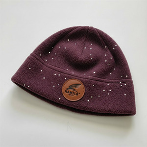 Bonnets unisexes de qualité supérieure en noir, prêts pour le voyage, respirants, imperméables, ajustables, vente en gros avec votre propre logo - Product Image 3