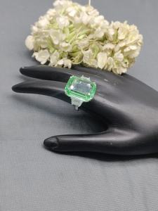 แหวนทองเหลืองชุบโรเดียมประดับเพชรซิคอน รุ่นคลาสสิค รหัสสินค้า-5968 E - Product Image 4