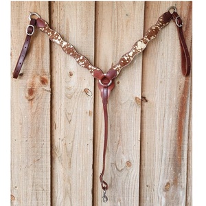 Pechera de Cuero para Caballo Estilo Western, Pechera para Montar a Caballo, Pechera Negra con Herrajes para Senderismo y Placer - Product Image 1