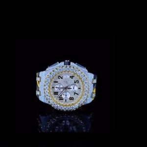 Oro blanco de alta calidad Nuevo estilo de negocios Automático/Manual Laboratorio mecánico Moissanite Reloj de diamantes Estilo hip hop incoloro-Iced - Product Image 1