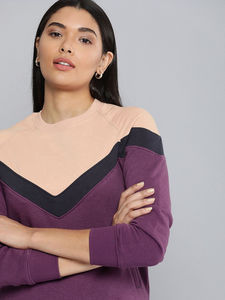 Sudaderas de invierno de alto fabricante para mujer, ajuste Regular de moda, transpirables, colores personalizados y insignia frontal con logotipo - Product Image 2