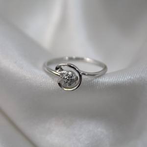 Starlight Dainty Zirconia Bague minimaliste en argent sterling 925 faite à la main Bijoux fins pour la fête d'anniversaire de mariage pour - Product Image 6