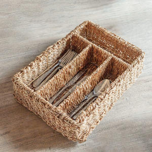 Plateau à couverts en herbe de mer tissé à la main avec compartiments, prix de gros, plateaux à ustensiles en herbe de mer - Product Image 6