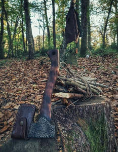 Custom Handmade Industrial High Carbon Steel Viking Tomahawk Hatchet with Leather Sheath for Camping Outdoor <b>Survival</b> - Product Image 5