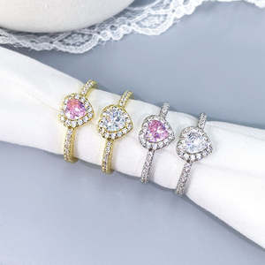 Anillo de Compromiso Eternity con Halo en Forma de Corazón, Plata de Ley 925 Brillante, Color DEF, Claridad VS-VVS, Diamante de Laboratorio en Oro Blanco de 14K - Product Image 2