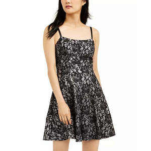 Abito A-Line Speechless Junior in pizzo argentato taglia 9 con orlo arricciato e vita naturale - Product Image 1