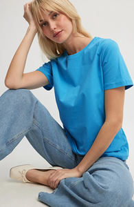 เสื้อยืดคอกลมผู้หญิงผ้าฝ้ายแบบพอดีตัวใส่สบายใส่100% เสื้อยืดโลโก้ได้ตามต้องการ - Product Image 3