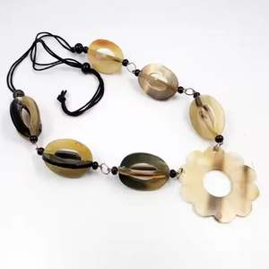 สร้อยคอโซ่ฮอร์นธรรมชาติที่เป็นเอกลักษณ์ของผู้หญิงเครื่องประดับแบบสั้นและมีเขาควายแท้อุปกรณ์เสริมแฟชั่นที่เป็นมิตรกับสิ่งแวดล้อม - Product Image 6