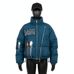 Veste matelassée d'hiver pour femmes Tissu en polyester haute densité Panneau matelassé chaud Logo de broderie personnalisé Veste matelassée pour femmes - Product Image 6