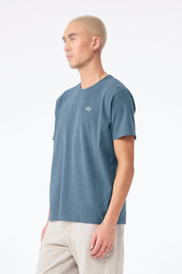 Camiseta de Algodón Azul Lavado Unisex de Alta Calidad, Lista para Imprimir, Diseño Gráfico Personalizado, Corte Clásico, Transpirable, Suave al Tacto, Top de Verano - Product Image 3