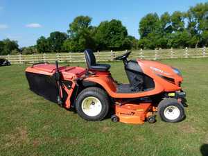 Disponible GR2120 Tracteur de jardin industriel pour tondeuse à gazon diesel 2 temps 5,5 HP 4WD avec entraînement hydrostatique - Product Image 4