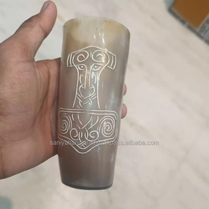 Meilleure qualité de tasse/verre de corne à boire Viking sculptée à la main aux prix les plus bas - Product Image 1