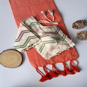 Blusa Sari de Algodón Khadi Premium VASTRA COTTAGE, Bordado Intenso, Algodón Aura, Acolchada, Talla Ajustable, con Forro de Algodón Puro - Product Image 5