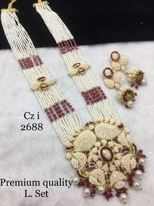 Beautiful Kundan <b>Moissanite</b> <b>Necklace</b> Set with Earrings Designed for Weddings Bridal Attire and Glamorous Party Wear - Product Image 3