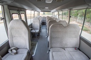 รถบัสโตโยต้าโคสเตอร์ใหม่ ปี 2023 ขับเคลื่อน 4 ล้อ ไม่มีประวัติอุบัติเหตุ รุ่น DLX S ใหม่เอี่ยม 415 แรงม้า เทอร์โบคู่ เกียร์อัตโนมัติ 7 สปีด - Product Image 3