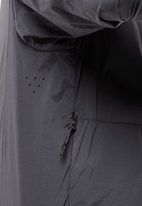 Veste softshell respirante pour homme OEM, veste softshell de haute qualité imperméable à l'eau et au vent pour homme - Product Image 6