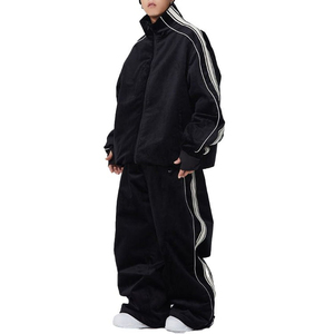 Survêtement en nylon de haute qualité pour hommes Survêtements coupe-vent surdimensionnés à rayures latérales pour hommes Survêtement en nylon personnalisé pour hommes - Product Image 4