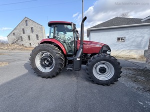 Tracteur agricole IH Farmall 140A 2024, 140 CV, moteur FPT avec pompe de boîte de vitesses et roulement, 3 heures, 16x8, Power Shuttle inclus - Product Image 2