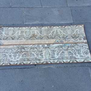 Alfombra Turca Vintage Pequeña de 1.7x3.7 pies, Alfombra Persa de Lana Gris Azul - Product Image 3