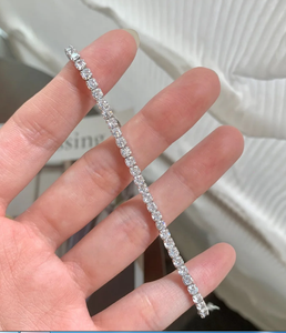 Pendentif unisexe en moissanite de style hip-hop avec motif de dessin animé en coupe princesse étincelante, avec breloques pour mariage/fiançailles - Product Image 3